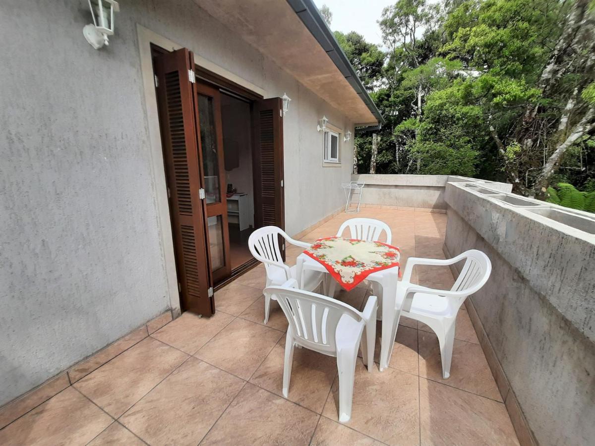 Apartamento Refúgio do Ipê em Gramado - Próximo ao Lago Negro Exterior foto
